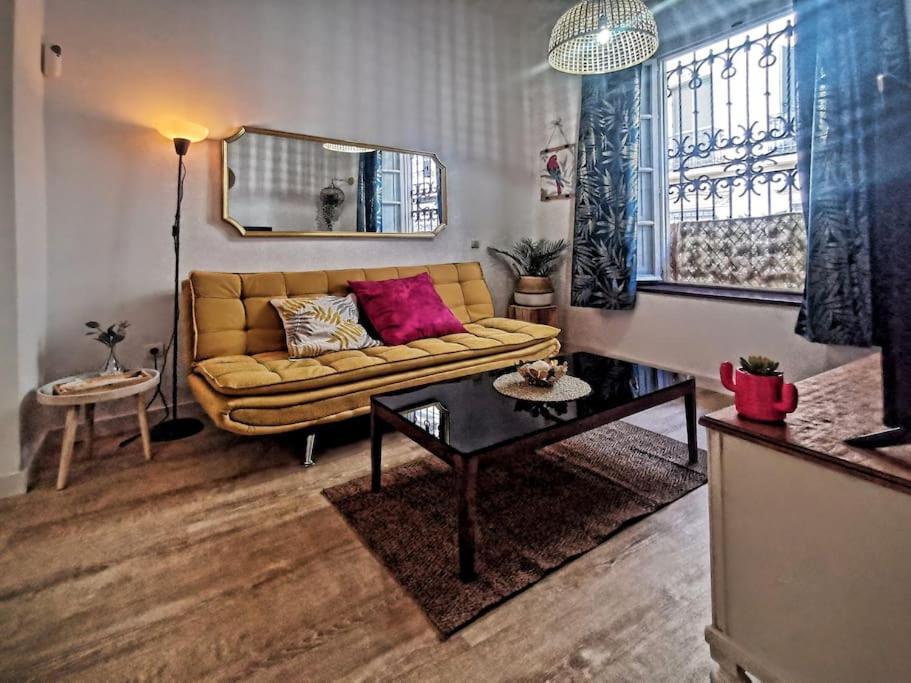 Apartamento A 2 Minutos De Plaza La Merced, Малага Екстериор снимка