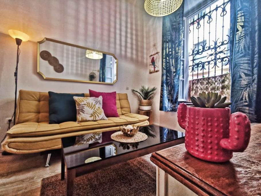 Apartamento A 2 Minutos De Plaza La Merced, Малага Екстериор снимка